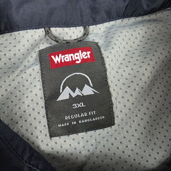 Wrangler Mens Size 3XL Blue Outdoor Short Sleeve Shirt Regular Fit Lightweight - Picture 3 of 9